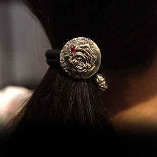 HAIR TIE