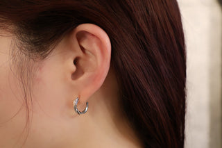 イートミー（Eat Me）Sピアス