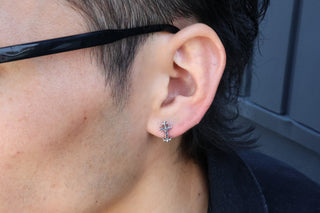 ブラッドレスクロスSピアス
