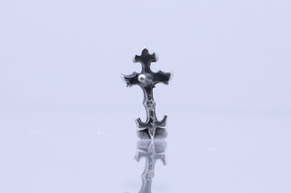 ブラッドレスクロスSピアス