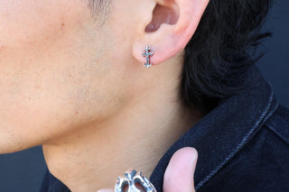 ブラッドレスクロスSピアス