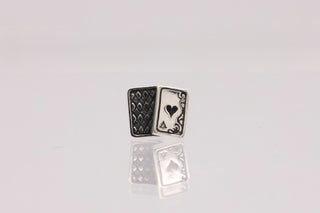 インディビジュアルツーカードハートピアス